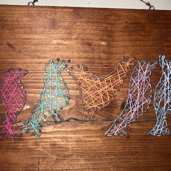 Hand Crafted Multicolor String Art Bird Decor Wood Wall Art - Picture 2 of 3